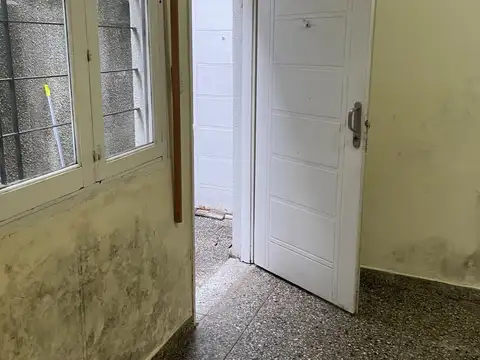 Depto Tipo Casa en Alquiler de 1 dormitorio
