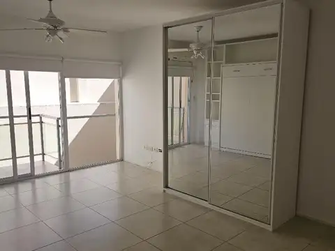 Departamento en Alquiler con 1 cochera