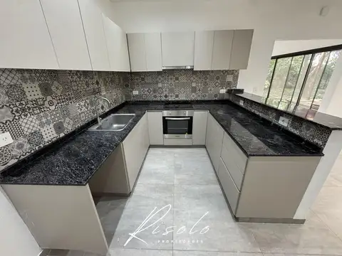 Casa en Venta al Este