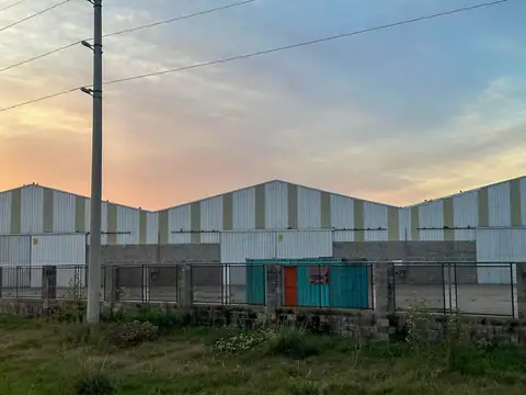 NAVE INDUSTRIAL SOBRE RUTA A012