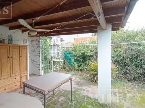 Casa 3 ambientes con 1 baño