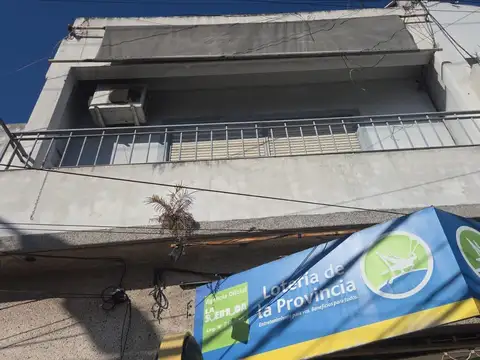 Depto Tipo Casa en Alquiler de 3 ambientes