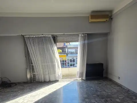 Depto Tipo Casa en Alquiler en Virreyes, $ 980.000