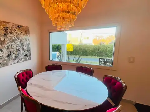 Casa en Alquiler en Village del Parque
