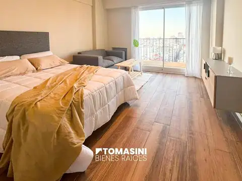 MONOAMBIENTE CON BALCON SALIENTE