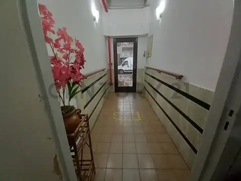 Casa 13 ambientes con 9 baños