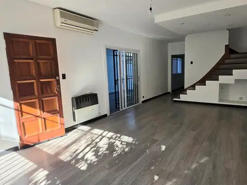 Casa en Alquiler en Martinez, USD 2.000