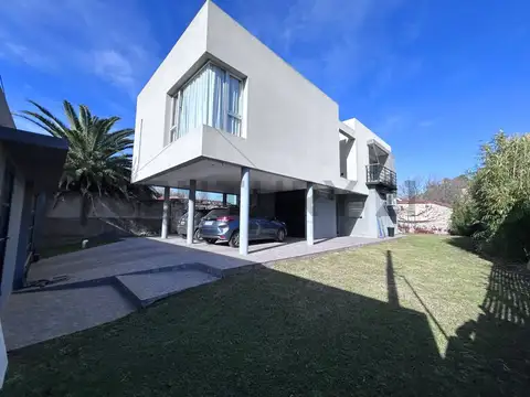 9 e/ 58 y 60 (ex 39 esquina 150) Villa del Plata , Piso 0