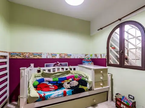 Venta Casa 4 amb, Paternal -  Quincho, terraza y cochera