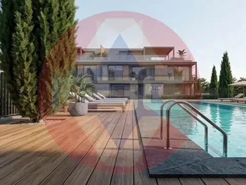 Terreno en Venta, FOS 7