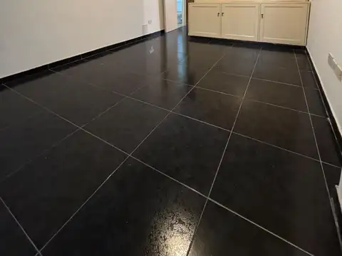 Pena 3100, Piso 1