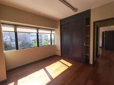 Departamento  Oficina en alquiler con cochera