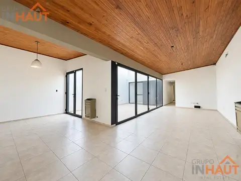 Depto Tipo Casa en Alquiler de Monoambiente