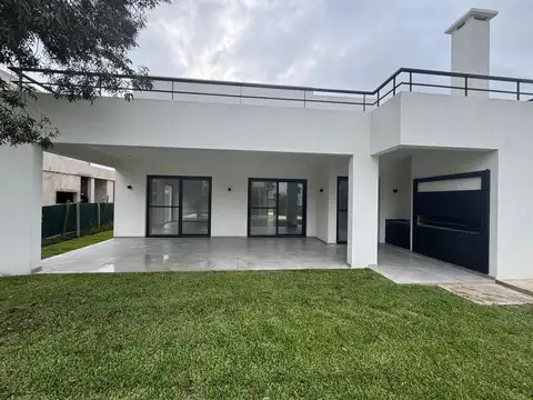 Laguna Grande Villanueva casa al agua