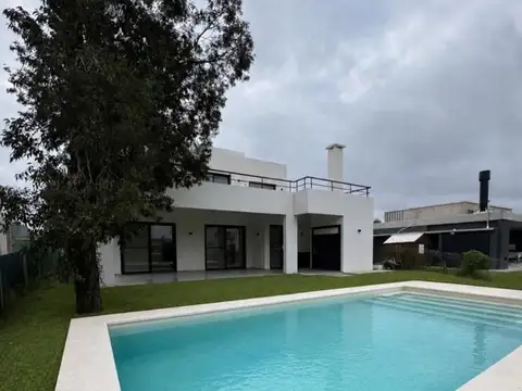 Laguna Grande Villanueva casa al agua