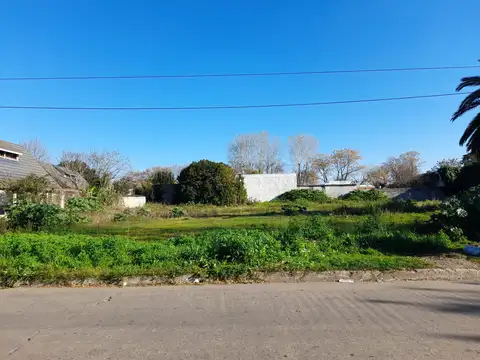 Terreno 2242m2 Venta en Peñarol, ideal inversores.