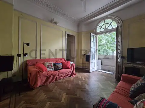 Departamento 4 ambientes con 2 baños