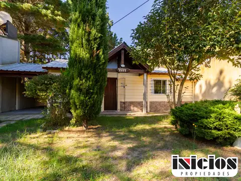 Casa funcional con gran terreno - C1103