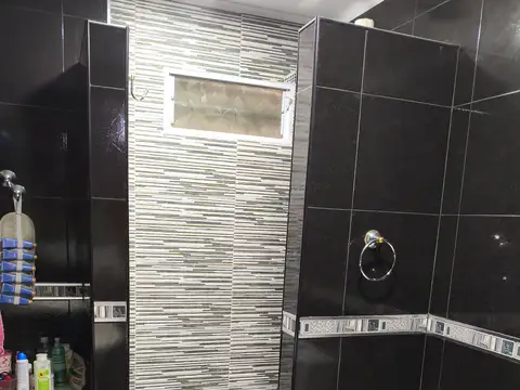 Casa en Venta en Ezpeleta Oeste, USD 125.000