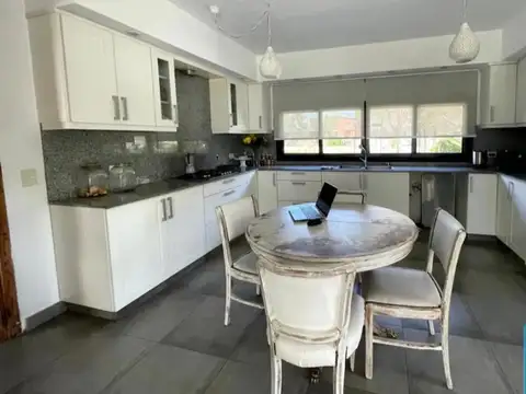 Casa en Venta en Bella Vista, USD 460.000