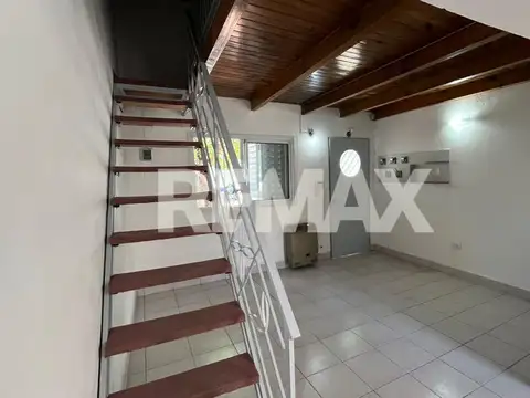 Depto Tipo Casa en Alquiler de 1 dormitorio