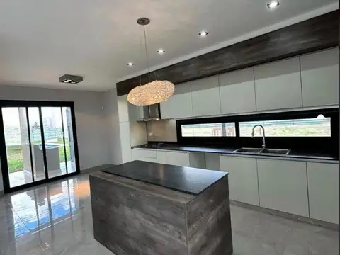 Casa en Venta 1 año