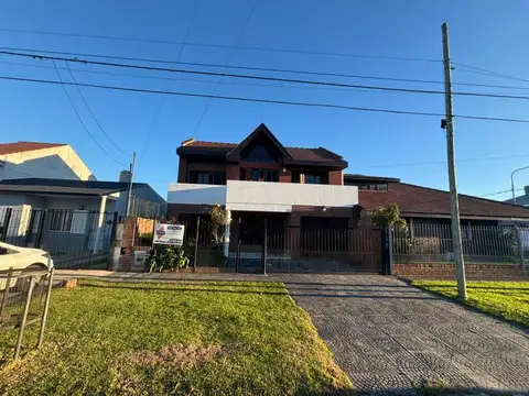 CASA en 4 amb con QUINCHO - RETASADO