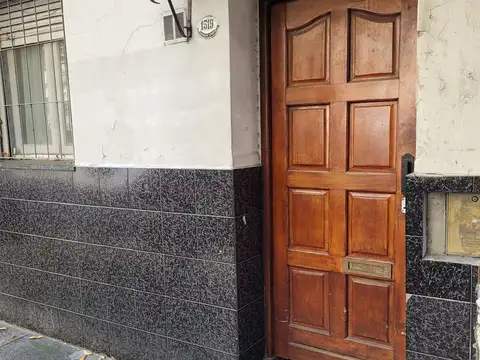 Monoambiente, 1ero por Escalera con entrepiso, Capital Federal, Buenos Aires