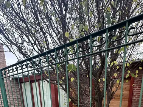 CASA EN VENTA - RIO GALLEGOS - LAS PIEDRAS N.35