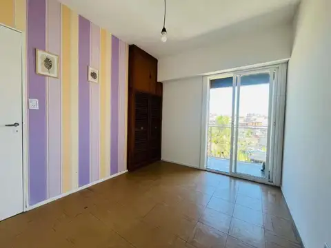 Venta departamento 4 ambientes con balcon Parque chacabuco
