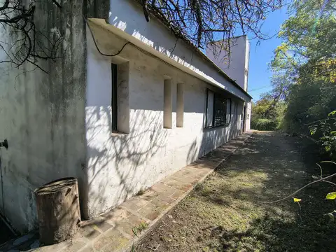 Casa en Venta con 4 cocheras