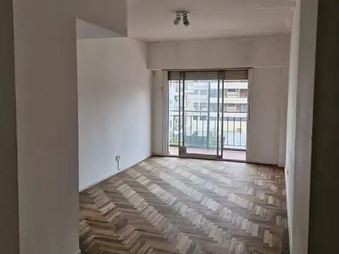 Emilio Mitre 700