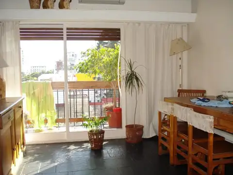 Venta de Piso 4 Ambientes en Belgrano R