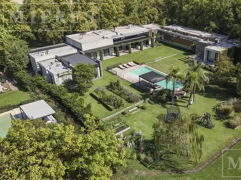 Casa en venta en Cenaturos Club de Polo
