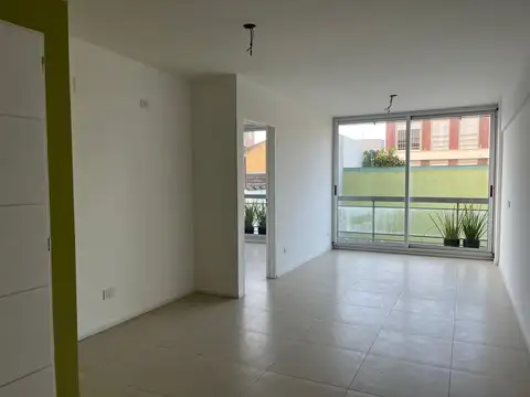 O'higgins 200, Piso 1