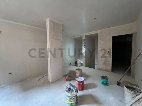 Venta Oficina/Departamento de 1 Dormitorio Dúplex en P.B - Centro Rio