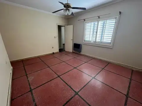 PH en venta - 2 Dormitorios 1 Baño - Cochera - La Plata