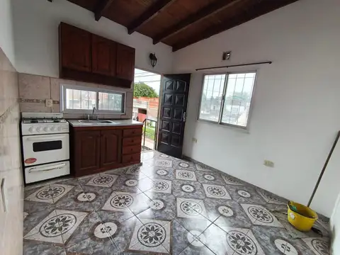 Departamento en Alquiler en Rafael Castillo, $ 550.000