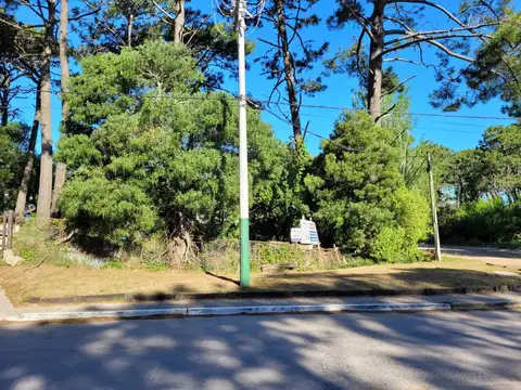 Lote esquina, Ideal Inversión - Zona Centro Norte
