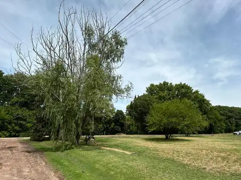 Terreno en Venta en Barrio Parque Pero, USD 58.000