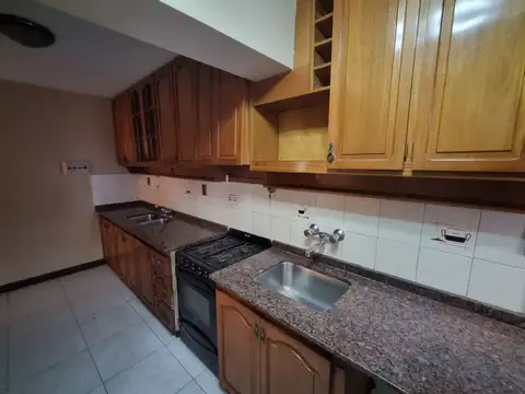 Casa 6 ambientes con 3 baños
