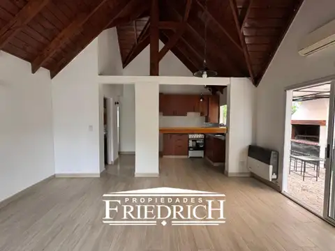 Casa en Venta con 3 cocheras