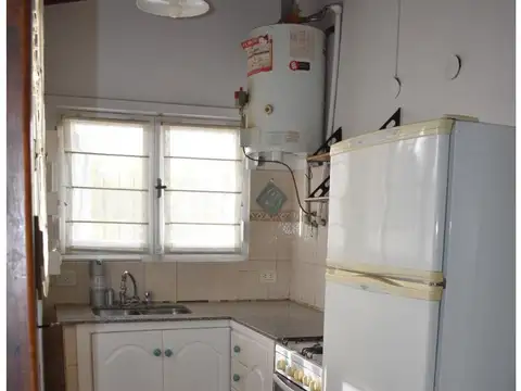 Depto Tipo Casa 4 ambientes con 2 baños