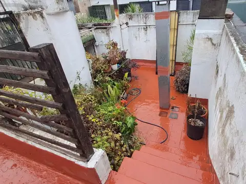 Depto Tipo Casa 5 ambientes con 1 baño
