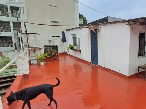 Venta PH 5 ambientes a refaccionar con terraza en Saavedra