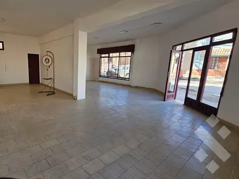 Alquiler - Local Comercial Esquina