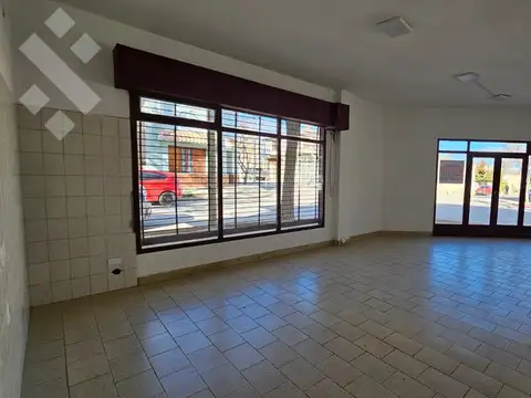 Alquiler - Local Comercial Esquina