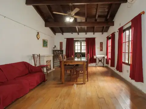 Casa en Venta con 1 cochera
