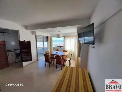 Departamento 50 ambientes con 55 baños
