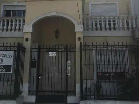 General Bartolomé Mitre 100, Piso PB